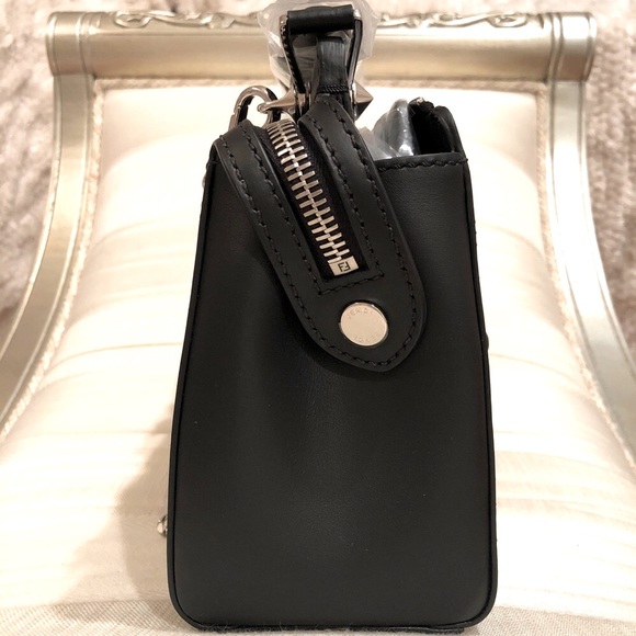 PRICE⬇️NWT Fendi “Dot Com” Floral Grommet Satchel - Picture 5 of 16